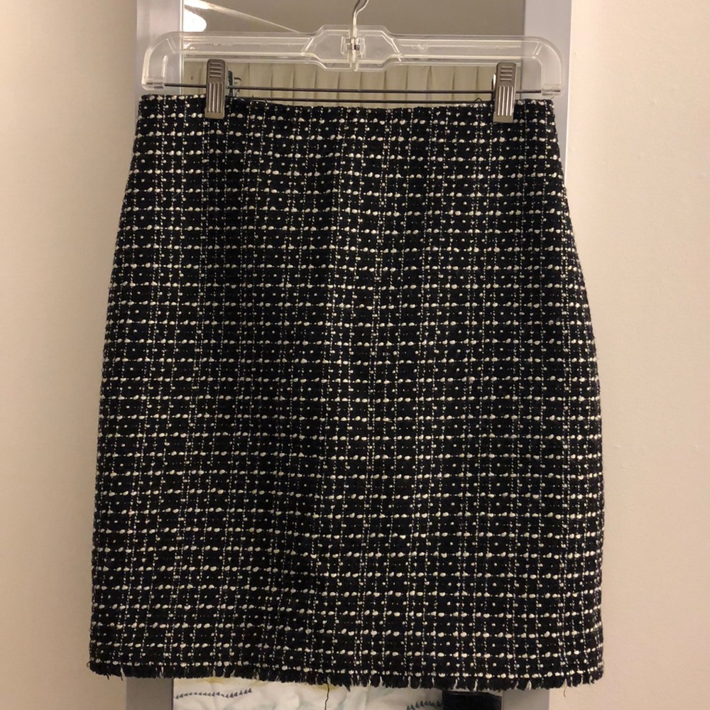 Ann Taylor black and white wool skirt, 2P